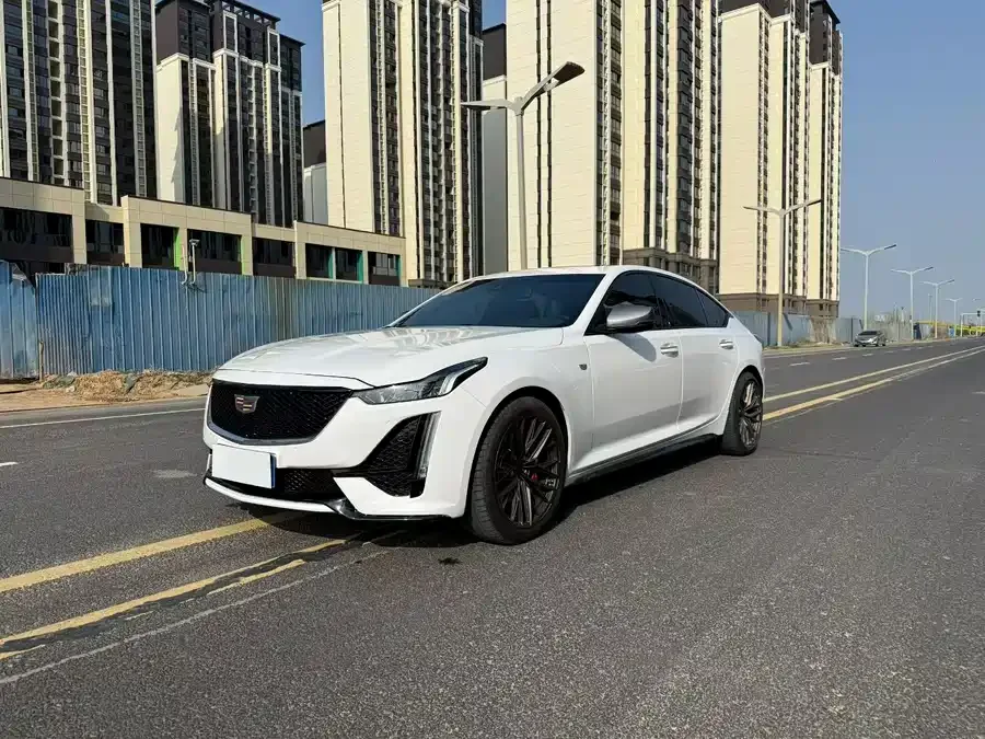 Cadillac CT5 2022 28T Luxury Edition 2023 — фото 1, купить с доставкой в Москву