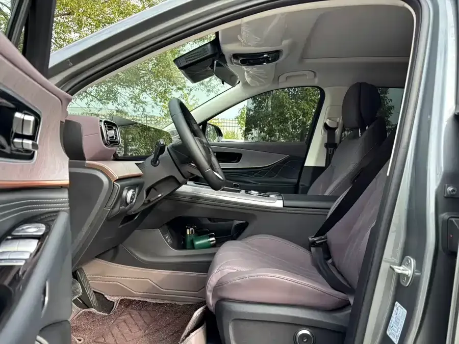 Chery Tiggo 9 C-DM Tiggo 9 C-DM 2025 1.5T 106KM Super Edition 7-seater LiFePO4 2025 — миниатюра 4