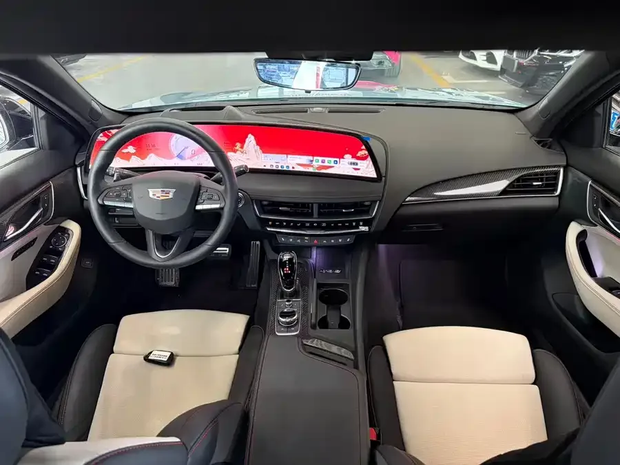 Cadillac CT5 2025 28T Track Performance Edition + Peak Track Optional Package 2025 — миниатюра 4