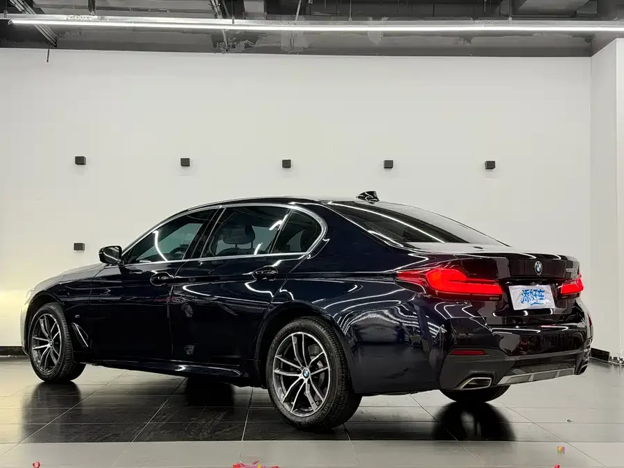 BMW 5 Series BMW 5 Series 2022 facelift 525Li M sports package 2023 — миниатюра 4