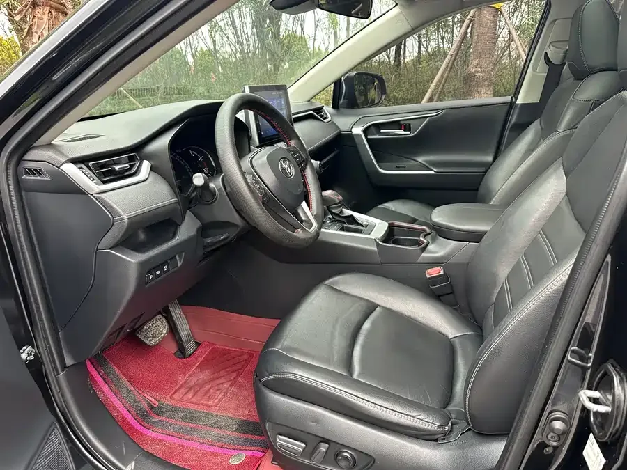 Toyota RAV4 RAV4 Rongfang 2022 2.0L CVT 2WD Fashion PLUS Edition 2022 — миниатюра 5