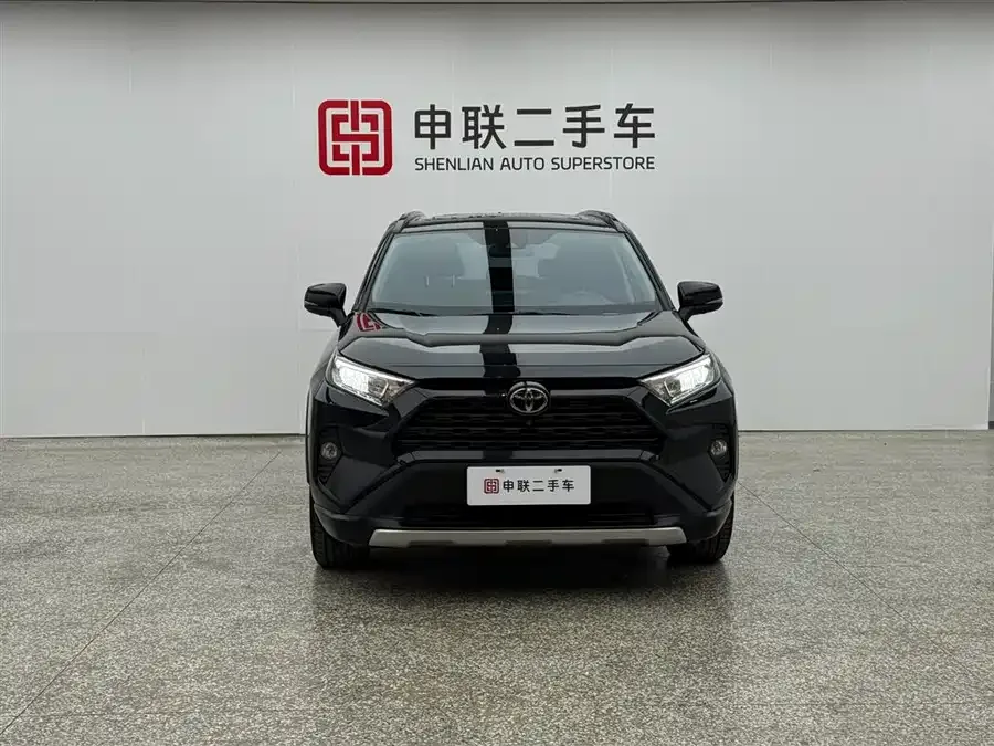 Toyota RAV4 RAV4 Rongfang 2022 2.0L CVT 2WD Fashion PLUS Edition 2022 — миниатюра 2