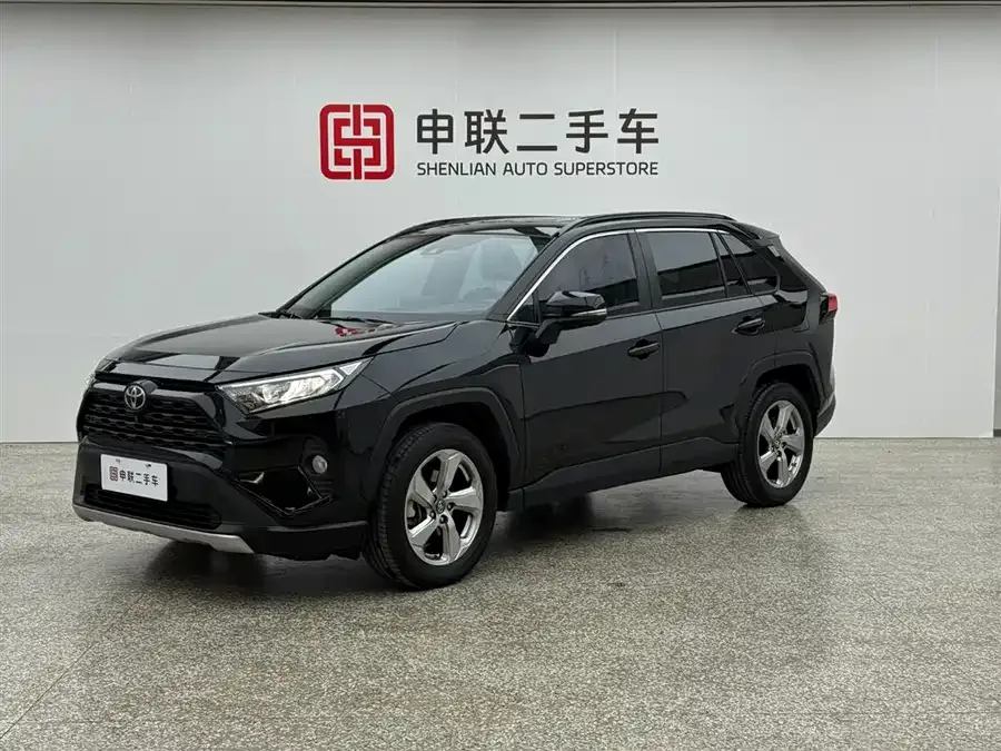 Toyota RAV4 RAV4 Rongfang 2022 2.0L CVT 2WD Fashion PLUS Edition 2022 — фото 1, купить с доставкой в Москву