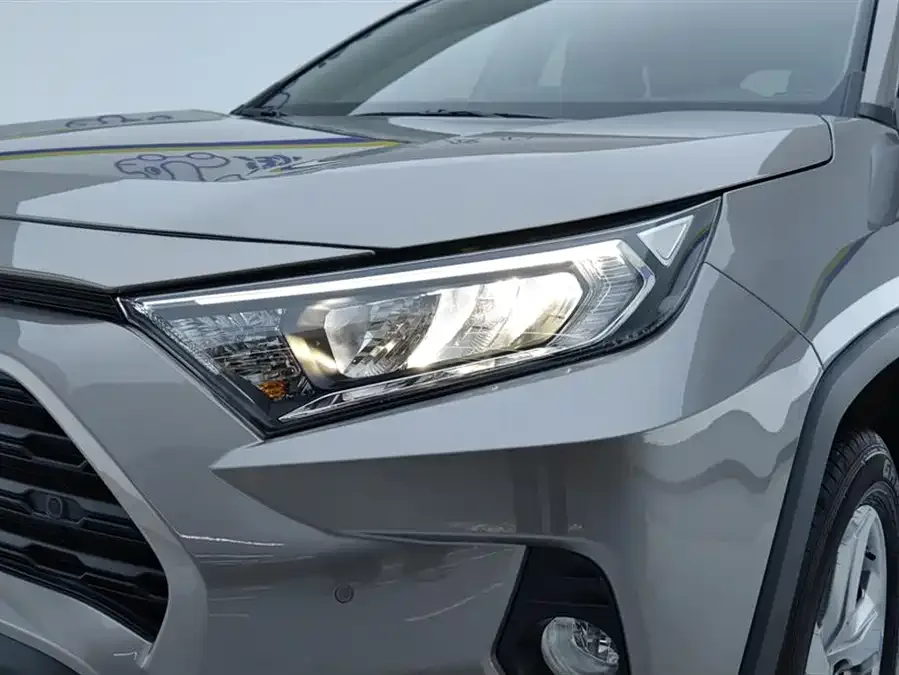 Toyota RAV4 RAV4 Rongfang 2022 2.0L CVT 2WD Fashion PLUS Edition 2023 — миниатюра 2