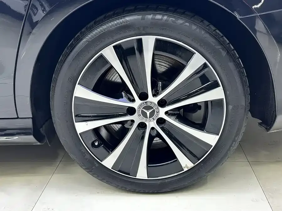 Mercedes-Benz E-class new energy Mercedes-Benz E-Class New Energy 2022 Model E 350 e L Plug-in Hybrid Sports Sedan 2022 — миниатюра 5