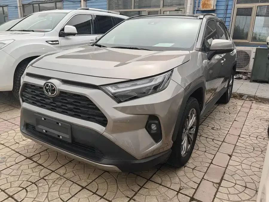 Toyota RAV4 RAV4 Rongfang 2024 2.0L CVT 2WD Fashion PLUS Edition 2024 — фото 1, купить с доставкой в Москву