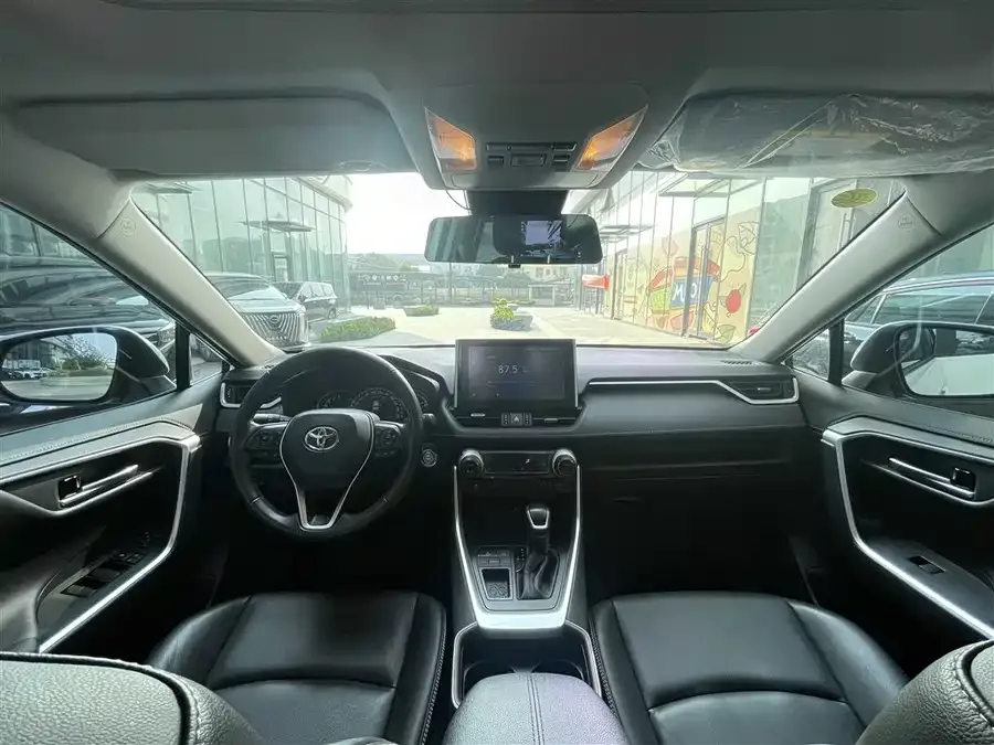 Toyota RAV4 RAV4 Rongfang 2021 2.0L CVT 2WD Fashion PLUS Edition 2022 — миниатюра 2
