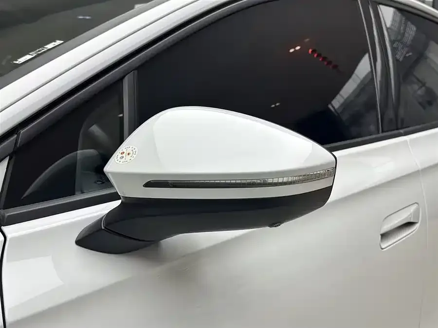 Volkswagen ID.7 VIZZION Volkswagen ID.7 VIZZION 2024 AIR 2024 — миниатюра 4