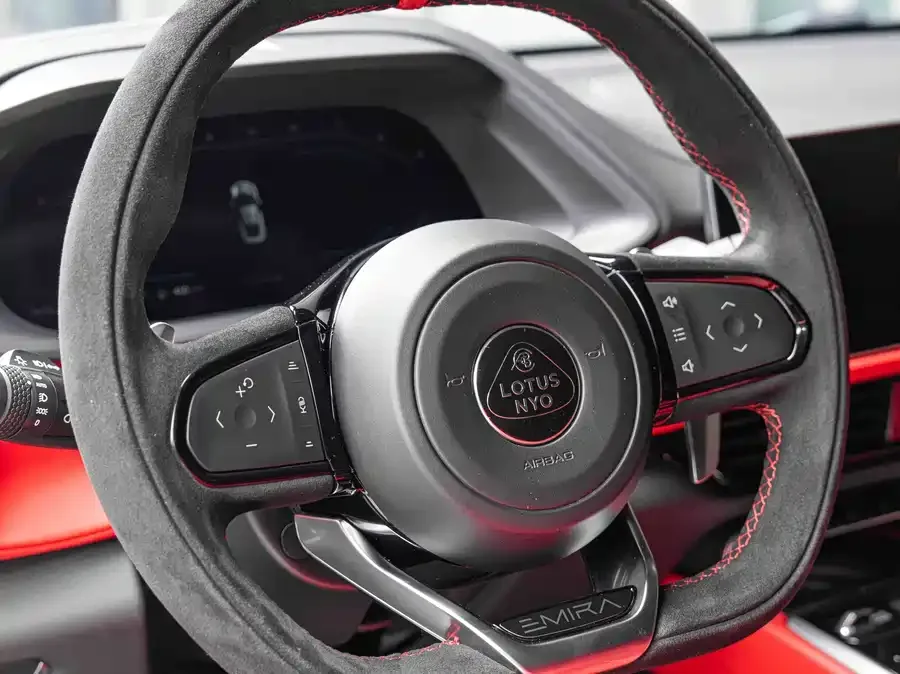 Lotus EMIRA EMIRA 2021 2.0T DCT First Edition 2024 — миниатюра 4