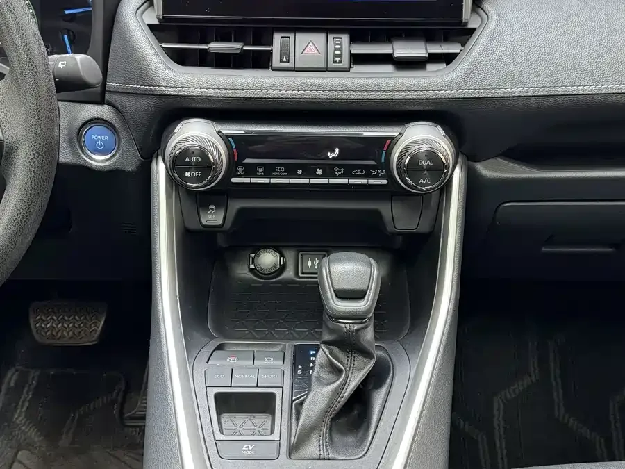 Toyota RAV4 RAV4 Rongfang 2022 Dual Engine 2.5L E-CVT Two-Wheel Drive Elite Edition 2023 — миниатюра 5