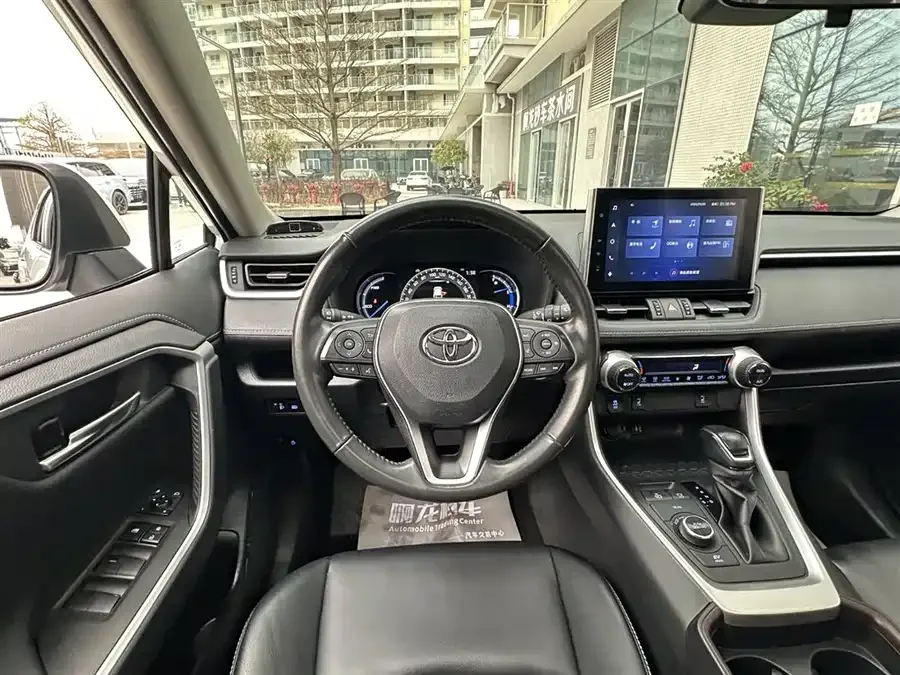 Toyota RAV4 RAV4 Rongfang 2021 facelift dual-engine 2.5L E-CVT four-wheel drive elite PLUS version 2022 — миниатюра 5