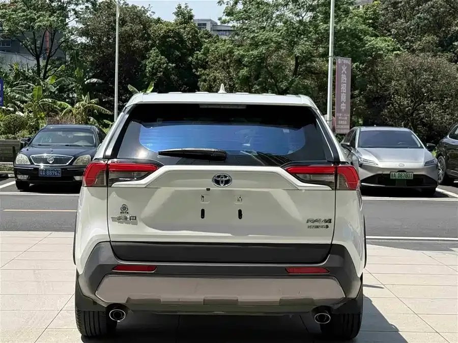 Toyota RAV4 RAV4 Rongfang 2022 Dual Engine 2.5L E-CVT Two-Wheel Drive Elite Edition 2022 — миниатюра 2