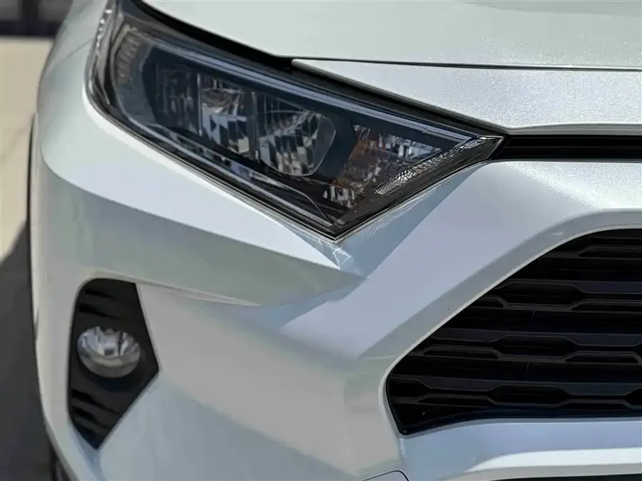 Toyota RAV4 RAV4 Rongfang 2022 Dual Engine 2.5L E-CVT Two-Wheel Drive Elite Edition 2022 — миниатюра 5