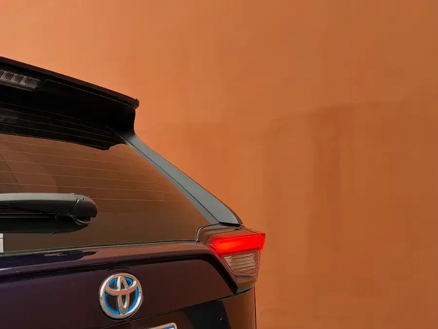 Toyota RAV4 RAV4 Rongfang 2023 Dual Engine 2.5L E-CVT 2WD Elite Plus Edition 2023 — миниатюра 5
