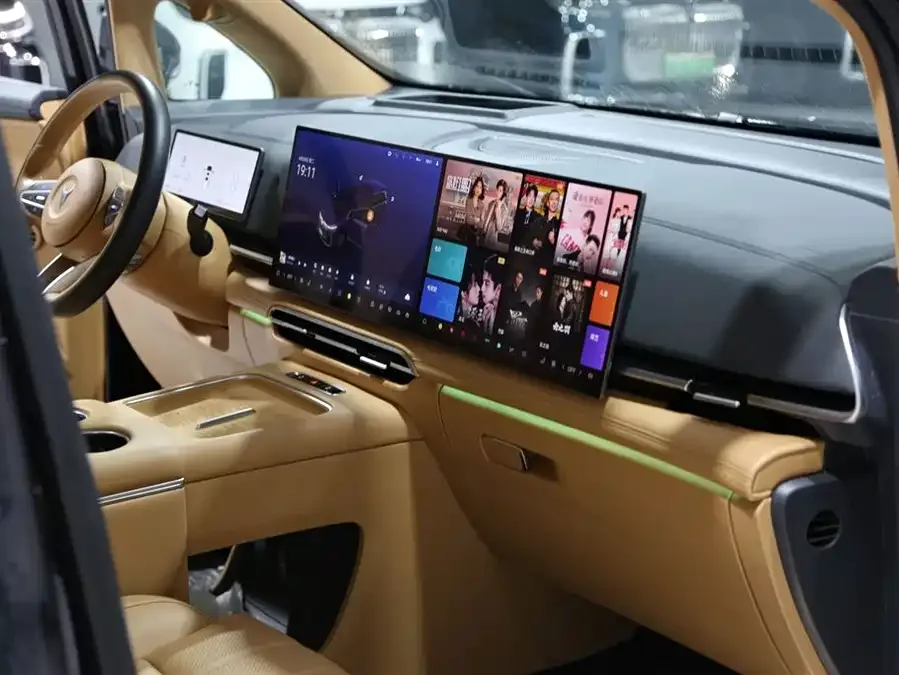 Voyah Lantu Dreamer Lantu Dreamer 2025 PHEV 4WD Flagship Kunpeng Edition 2024 — миниатюра 5