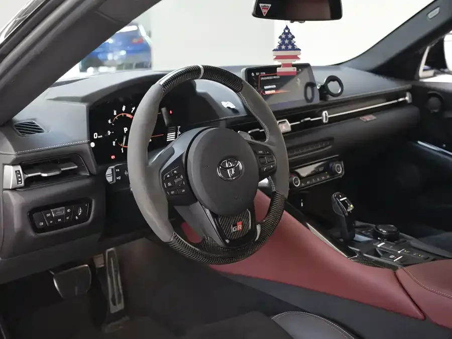 Toyota Supra Supra 2022 GR SUPRA 3.0T standard model 2022 — миниатюра 3