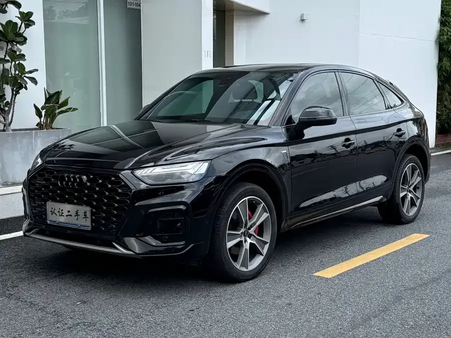 Audi Q5L Sportback 2022 facelift 45 TFSI luxury model 2023 — фото 1, купить с доставкой в Москву