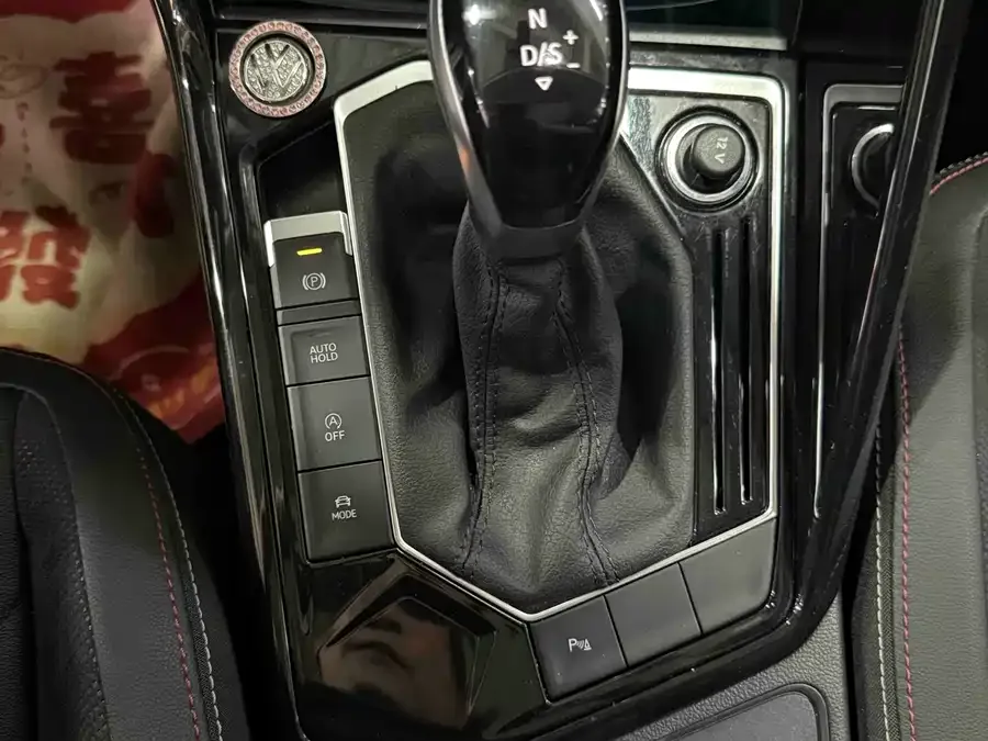 Volkswagen Tayron Tanyue 2021 330TSI 2WD Luxury Smart Edition 2022 — миниатюра 4