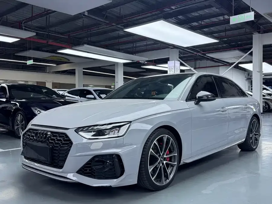 Audi a4 l 2022