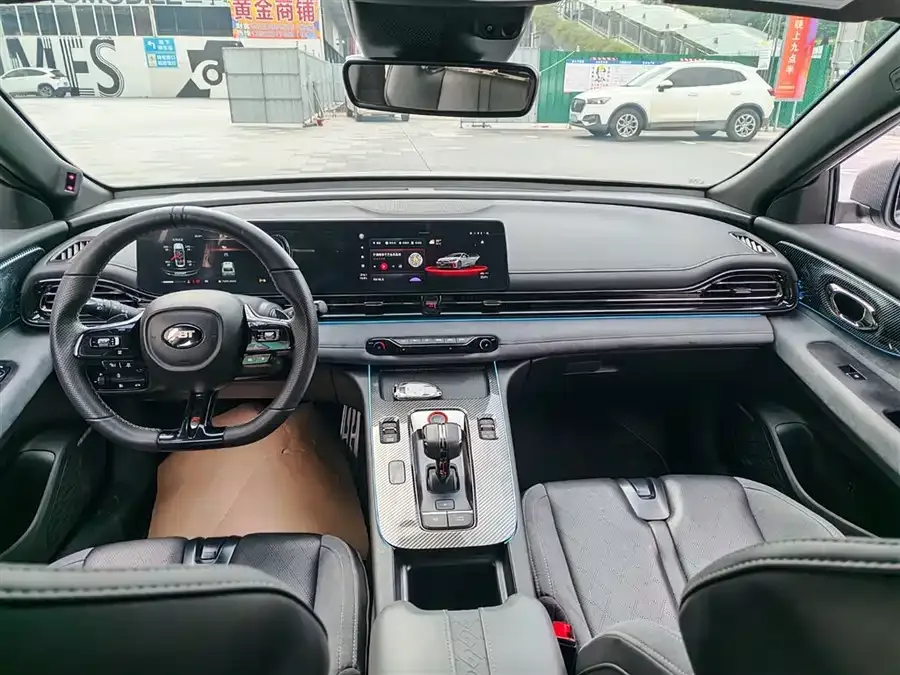 GAC Trumpchi Shadow Leopard Shadow Leopard 2023 400T Automatic R MAX 2023 — миниатюра 2