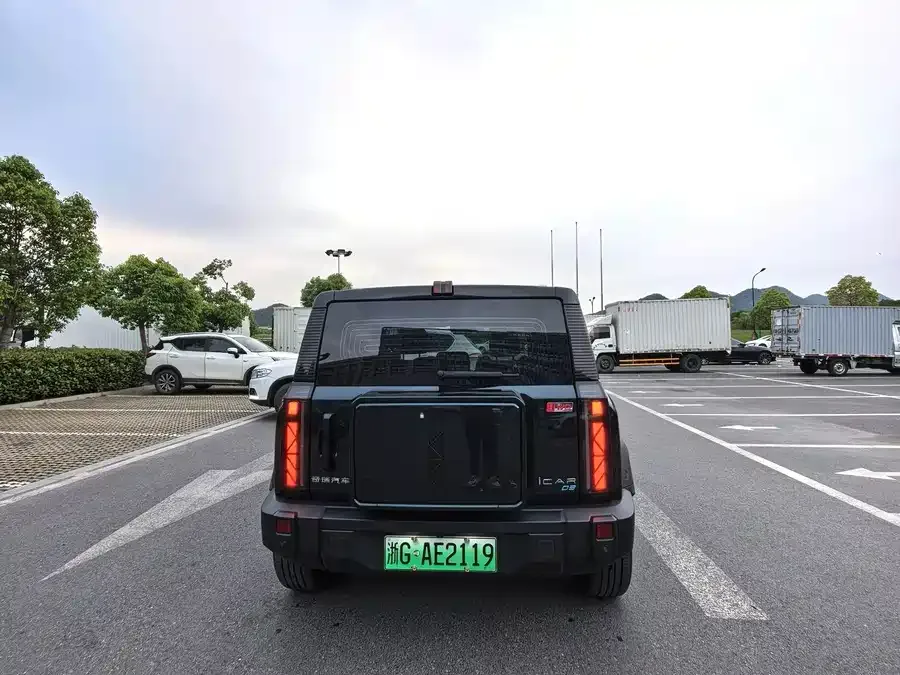 iCAR 03 iCAR 03 2024 501km 4WD long range advanced version 2024 — миниатюра 3