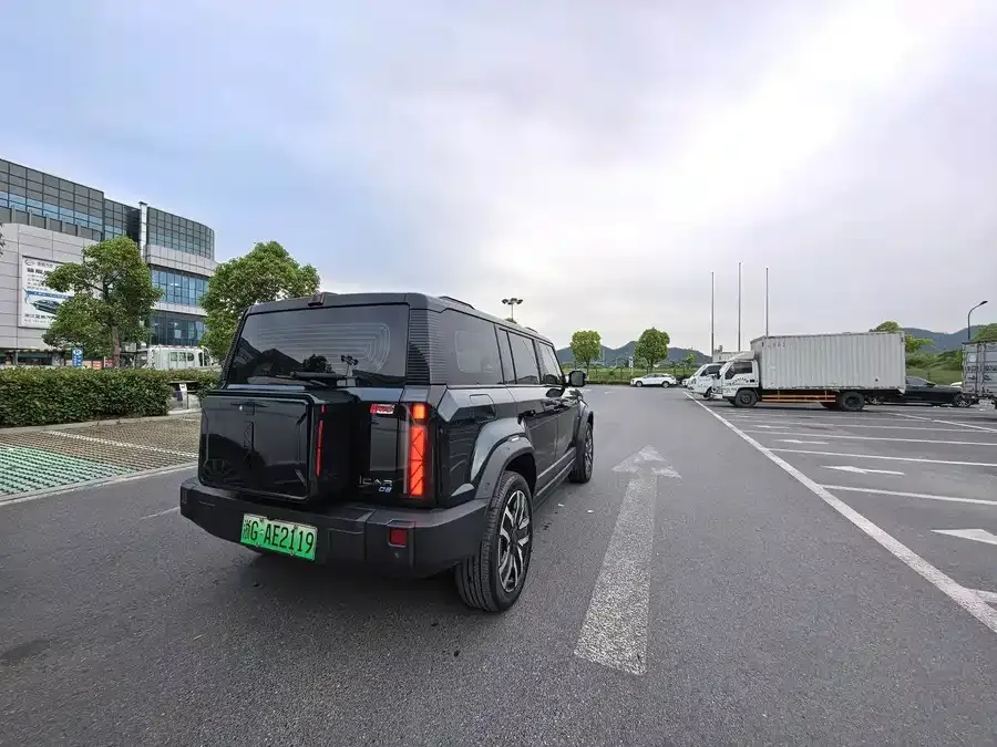 iCAR 03 iCAR 03 2024 501km 4WD long range advanced version 2024 — миниатюра 5