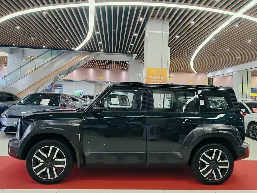 iCAR 03 iCAR 03 2024 501km 4WD long range advanced version 2024 — миниатюра 2