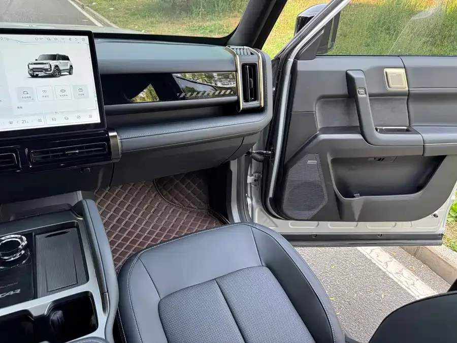 iCAR 03T iCAR 03T 2024 501km 4WD long range version 2025 — миниатюра 4