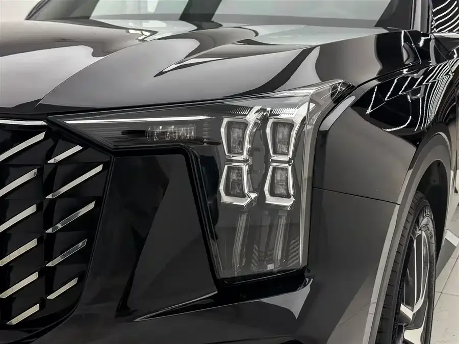GAC Trumpchi GS8 Trumpchi GS8 2025 Pilot Series 2.0TGDI 2WD Luxury Edition 5 Seaters 2024 — миниатюра 3