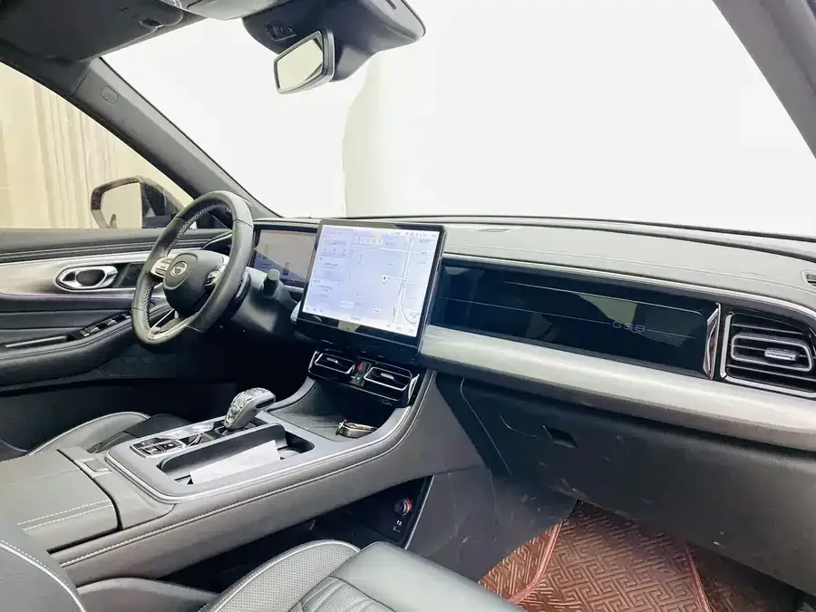 GAC Trumpchi GS8 Trumpchi GS8 2024 Navigator Series 2.0TGDI 2WD Luxury Intelligent Connected Edition 7-Seater 2024 — миниатюра 3