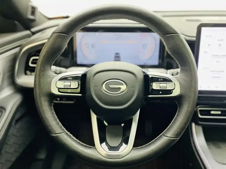 GAC Trumpchi GS8 Trumpchi GS8 2024 Navigator Series 2.0TGDI 2WD Luxury Intelligent Connected Edition 7-Seater 2024 — миниатюра 4