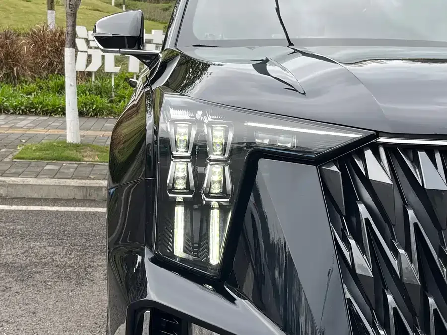 GAC Trumpchi GS8 Trumpchi GS8 2022 Dual Engine Series 2.0TM 2WD Premium Edition (7 Seaters) 2022 — миниатюра 3