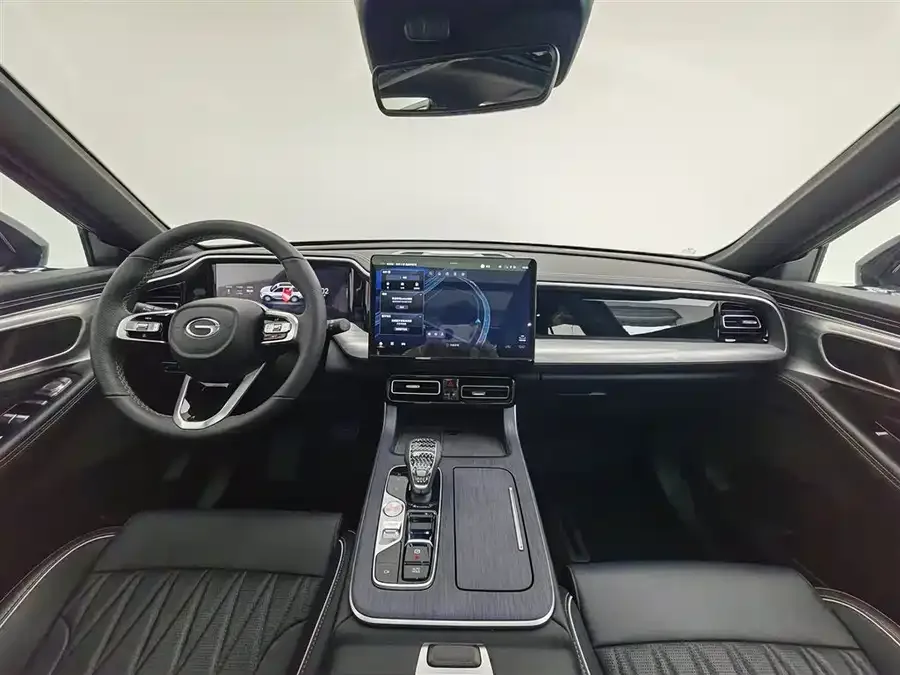 GAC Trumpchi GS8 Trumpchi GS8 2025 Pilot Series 2.0TGDI 2WD Luxury Edition 5 Seaters 2025 — миниатюра 2