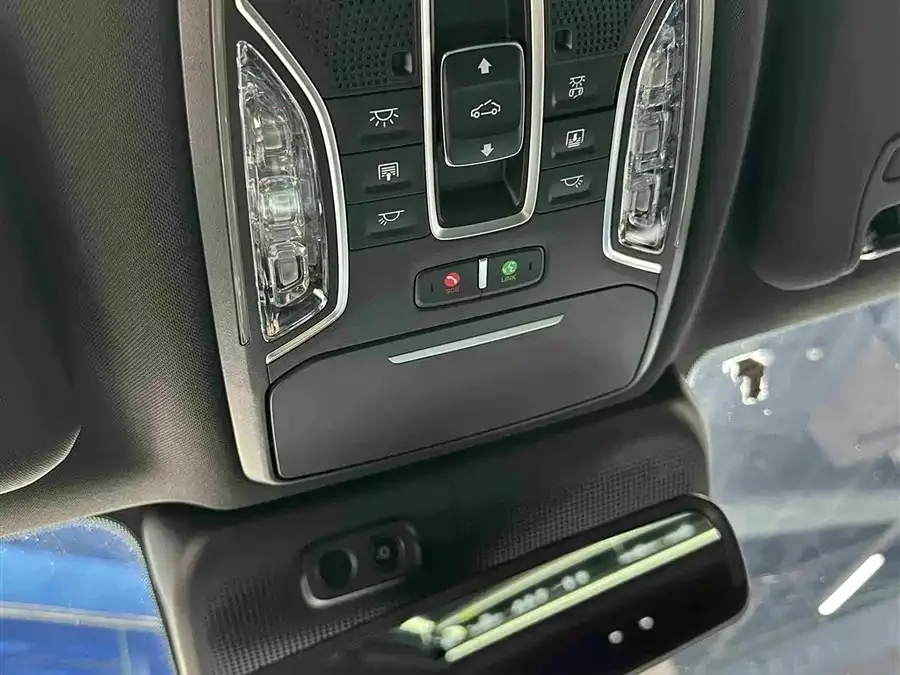 GAC Trumpchi GS8 Trumpchi GS8 2022 Dual Engine Series 2.0TM 4WD Premium Edition (7 seats) 2022 — миниатюра 4