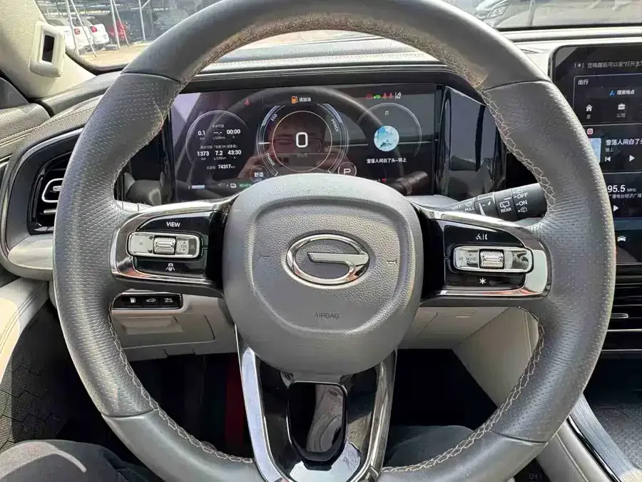 GAC Trumpchi GS8 Trumpchi GS8 2022 Dual Engine Series 2.0TM 4WD Premium Edition (6 seats) 2022 — миниатюра 3