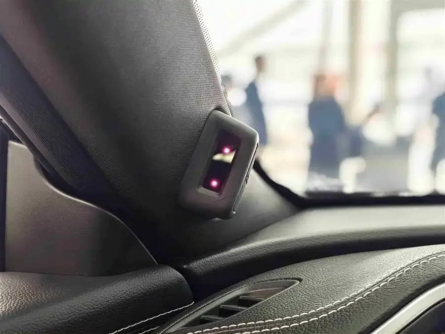 GAC Trumpchi GS8 Trumpchi GS8 2024 Navigator Series 2.0TGDI 2WD Luxury Intelligent Connected Edition 7-Seater 2024 — миниатюра 4