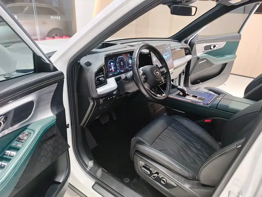 GAC Trumpchi GS8 Trumpchi GS8 2022 Dual Engine Series 2.0TM 2WD Premium Edition (7 Seaters) 2022 — миниатюра 3