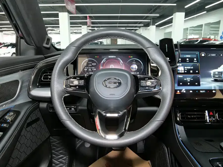GAC Trumpchi GS8 Trumpchi GS8 2022 Dual Engine Series 2.0TM 2WD Premium Edition (7 Seaters) 2022 — миниатюра 3