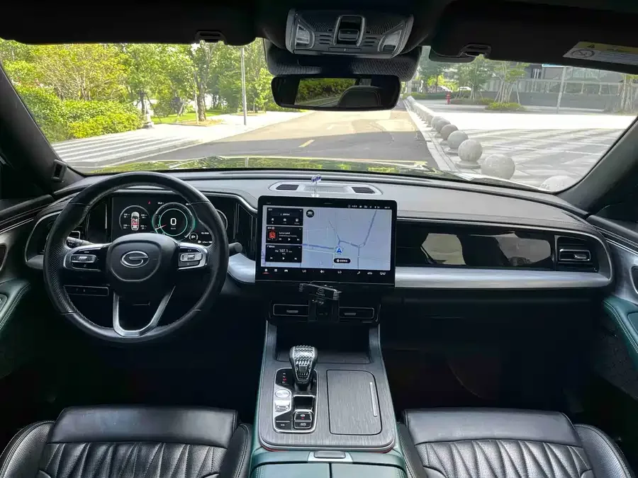GAC Trumpchi GS8 Trumpchi GS8 2022 Pilot Series 2.0TGDI 2WD Luxury Smart Edition (7 Seaters) 2022 — миниатюра 2