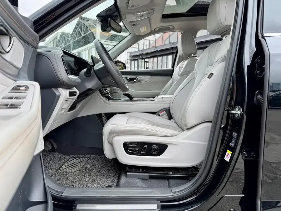 GAC Trumpchi GS8 Trumpchi GS8 2022 Dual Engine Series 2.0TM 2WD Premium Edition (6 seats) 2022 — миниатюра 3