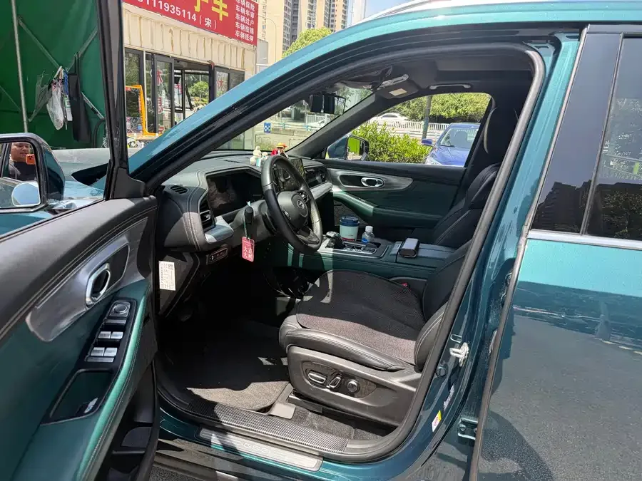 GAC Trumpchi GS8 Trumpchi GS8 2022 Pilot Series 2.0TGDI 2WD Luxury Smart Edition (7 Seaters) 2023 — миниатюра 4