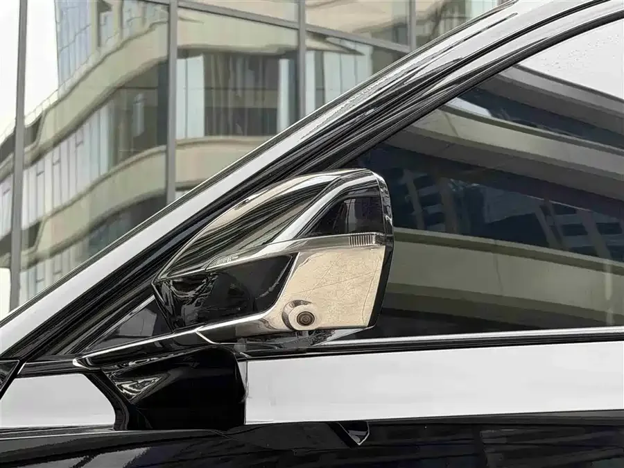 GAC Trumpchi GS8 Trumpchi GS8 2022 Pilot Series 2.0TGDI 2WD Luxury Smart Edition (7 Seaters) 2023 — миниатюра 3