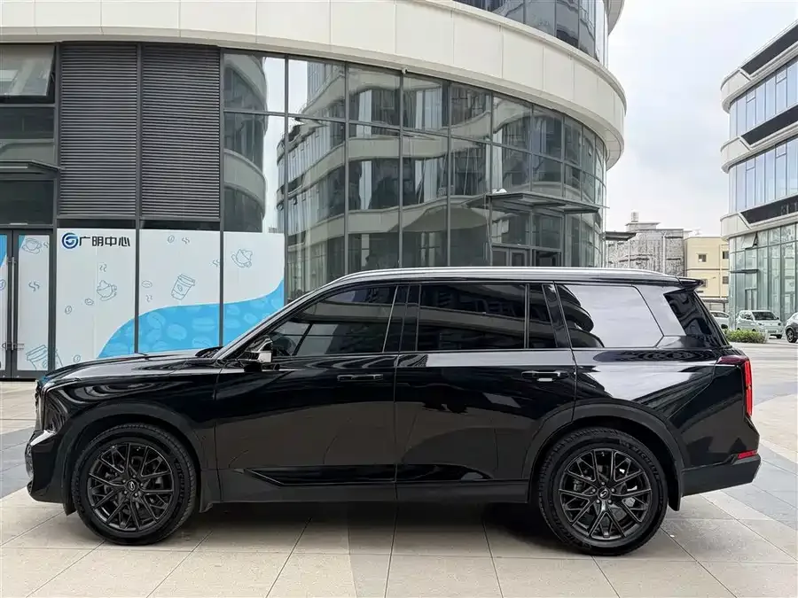 GAC Trumpchi GS8 Trumpchi GS8 2022 Pilot Series 2.0TGDI 2WD Luxury Smart Edition (7 Seaters) 2023 — миниатюра 4