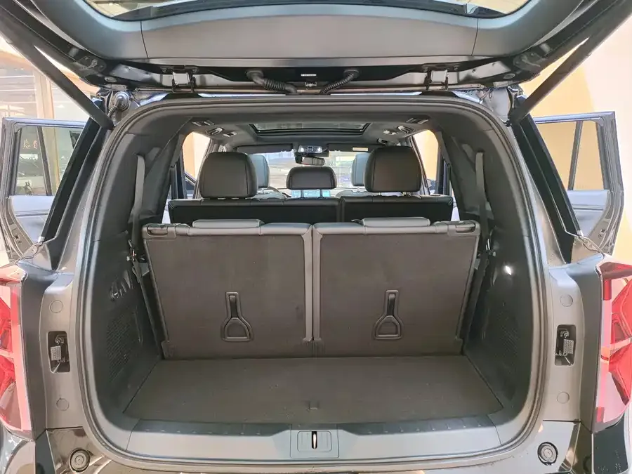 GAC Trumpchi GS8 Trumpchi GS8 2022 Pilot Series 2.0TGDI 2WD Luxury Smart Edition (7 Seaters) 2023 — миниатюра 4