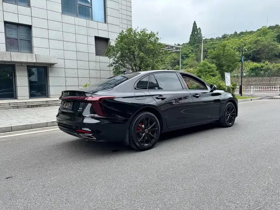 Hongqi H5 Hongqi H5 2025 1.5T DCT Xuanying Edition 2026 — миниатюра 2