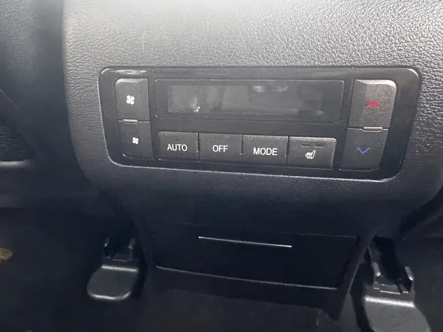 Haval H9 Haval H9 2022 2.0T Gasoline 4WD Smart Edition 5 Seaters 2023 — миниатюра 3