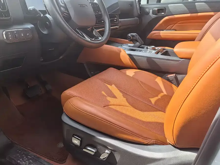Haval H9 Haval H9 2024 2.4T Diesel 4WD Tuojing Edition 2025 — миниатюра 4