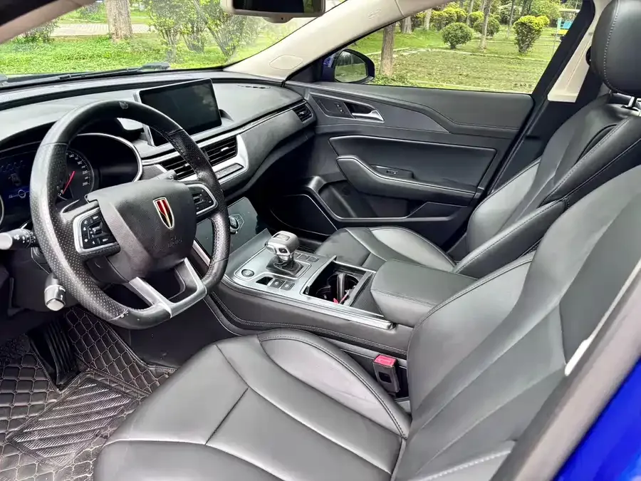 Hongqi H5 Hongqi H5 2022 Classic Model 1.8T Automatic Intelligent Connection Flagship Edition 2023 — миниатюра 4