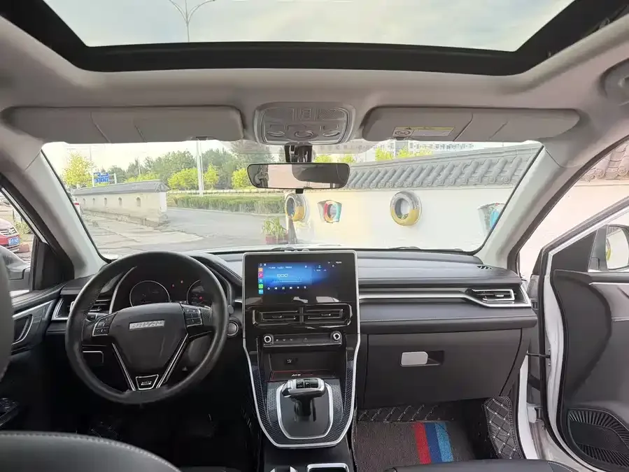 Haval M6 Haval M6 2021 PLUS 1.5T DCT Comfort Edition 2022 — миниатюра 4