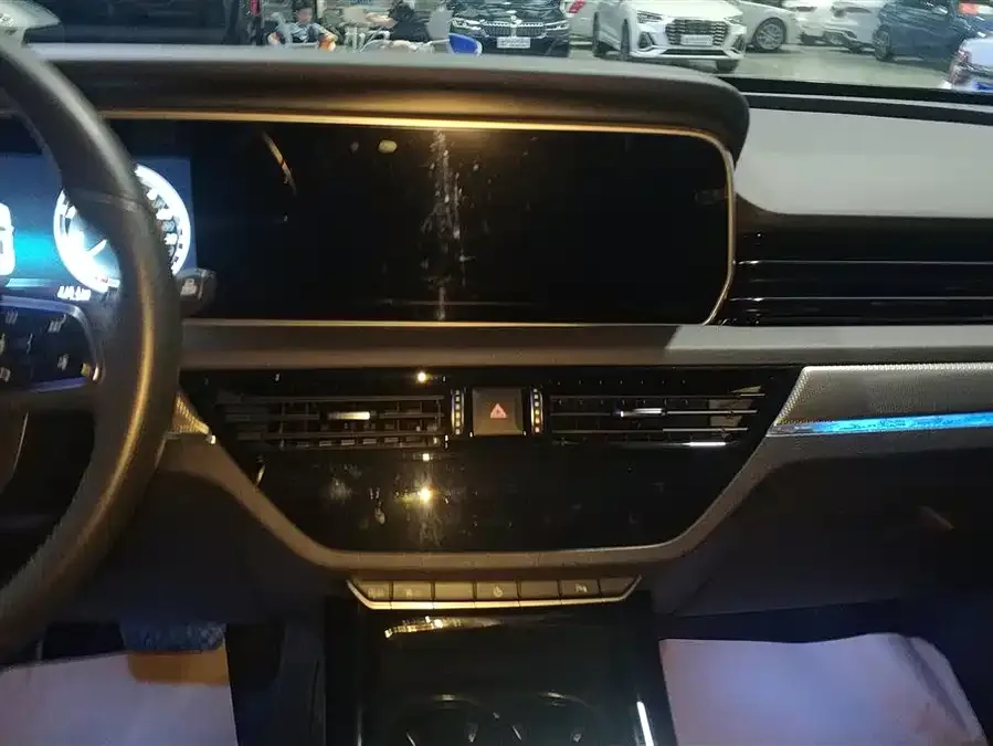 Hongqi HS5 Hongqi HS5 2022 2.0T Zhilian Flagship Edition 2022 — миниатюра 4